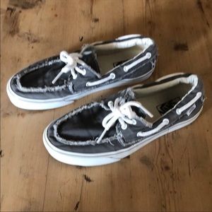 Vans boat shoes size 9